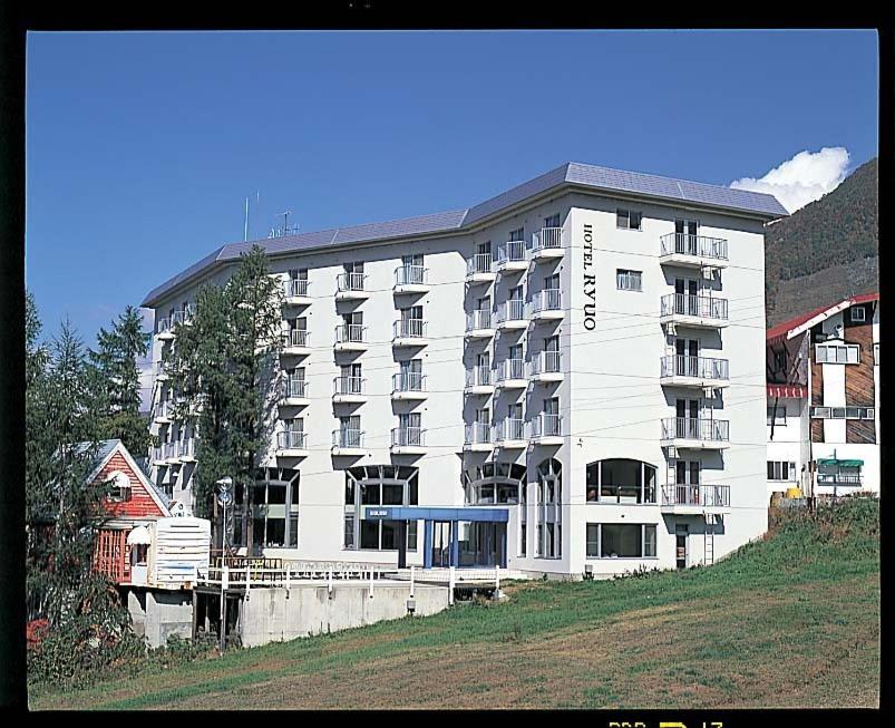 Hotel Ryuo Яманоуті Екстер'єр фото